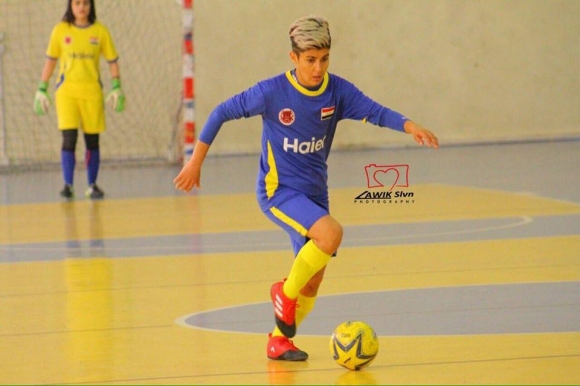 کچە یاریزانێک داوای گەڕانەوەی مافی دەکات